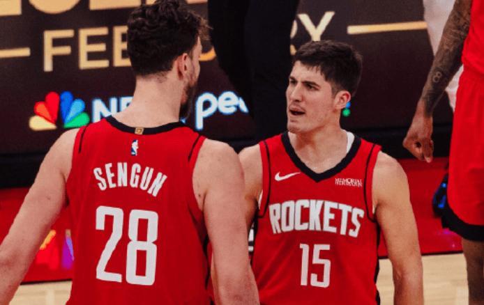 B体育-55分+40分+46分！NBA历史首人！本赛季的MVP，悬念不大了